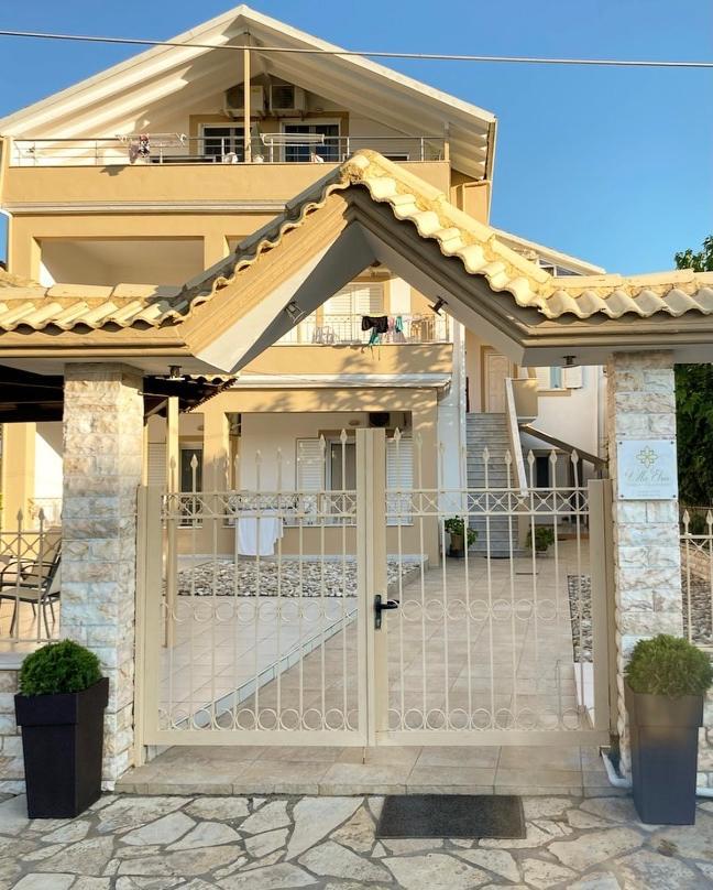 Villa Elva Ammoudia Exterior photo
